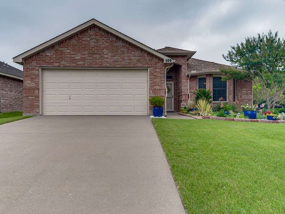 1st image of 100 Sierra Dr