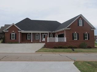 301 Cedar Post Ct, Seneca, SC 29672