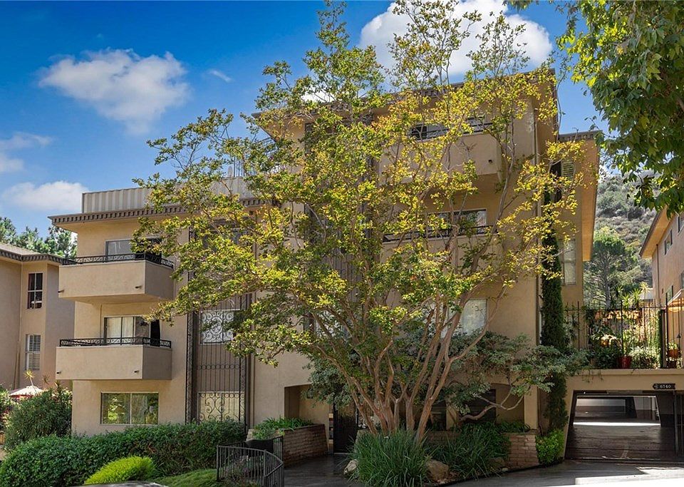 1st image of 6740 Hillpark Dr APT 403