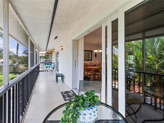 5th image of 84 Glades Blvd APT 4
