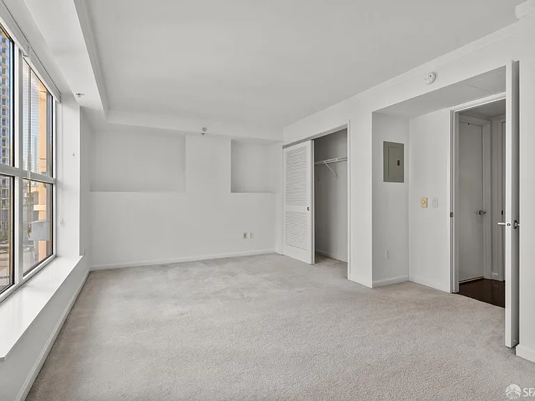 400 Beale St #1310 — Photo 12