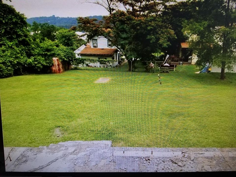 2nd image of 417 Mount Vernon Ave