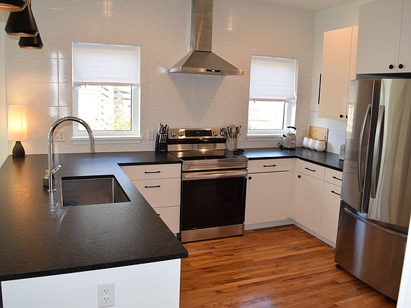 Fully equipped kitchen!