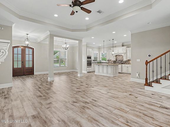 5th image of 3408 Oakleigh Cir