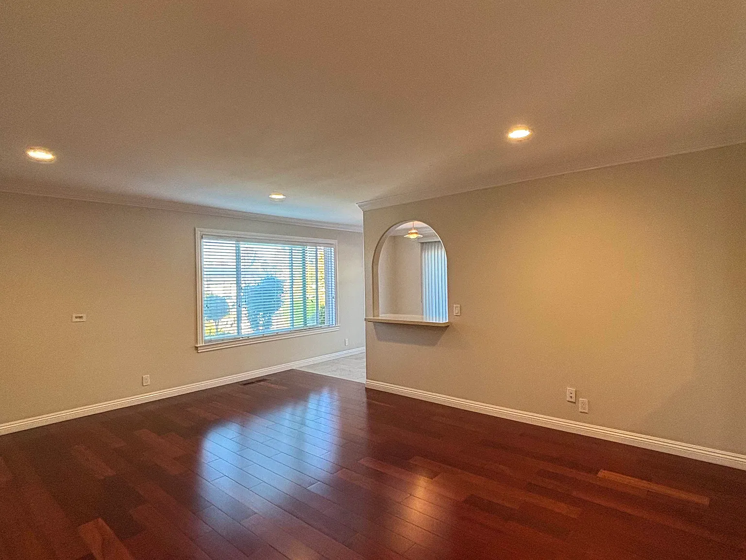 1026 Valerian Way — Photo 2