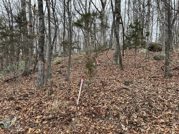 2 J Harper Rd, Horse Cave, KY 42749
