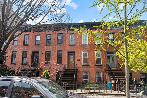 Sold by Jaymore Realty LLC | media 20