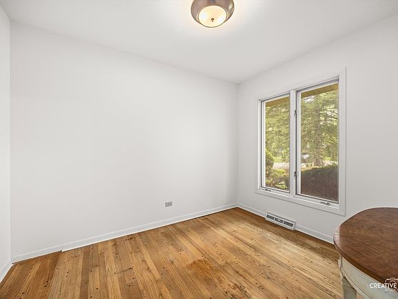 5th image of 305 S Lambert Rd