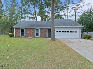 121 Valencia Dr, Jacksonville, NC 28546