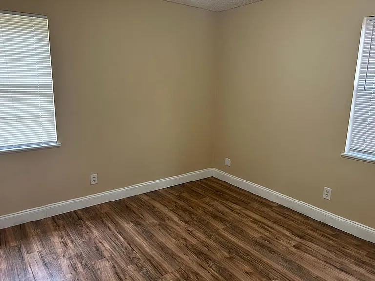 Unit Photo