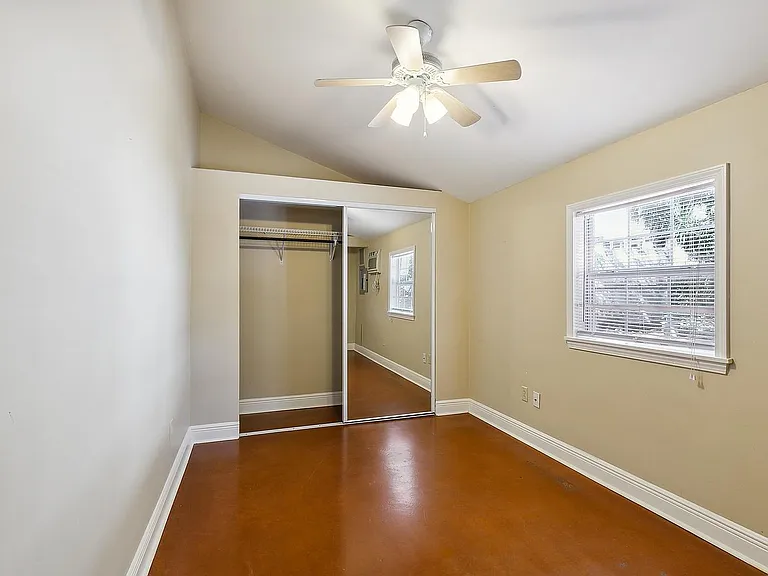 319 S Lopez St #G — Photo 4