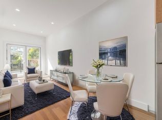 25-14 Newtown Ave #2R, Astoria, NY 11102