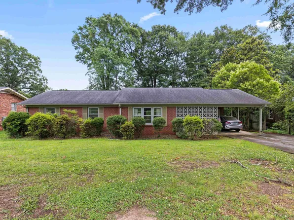 111 Amber Dr, Greenville, SC 29607