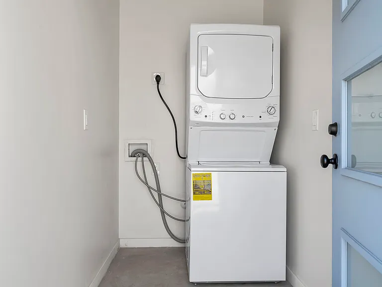 Laundry/Storage Room