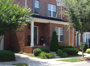 10232 Berkeley Pond Dr, Charlotte, NC 28277