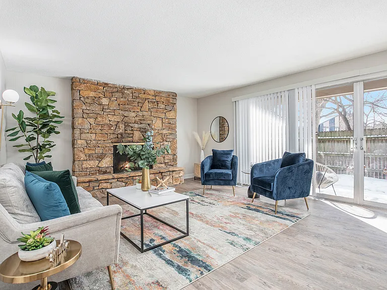 Kenilworth Apartments — Photo 45