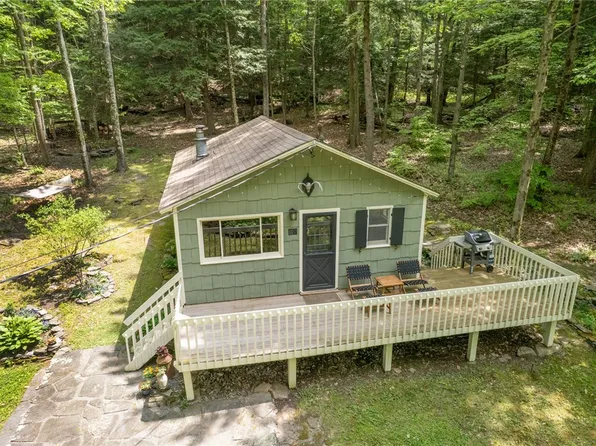 89 Mittler Dr, Margaretville, NY 12455