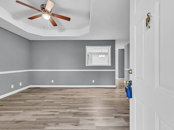 4th image of 1228 Kendall Dr
