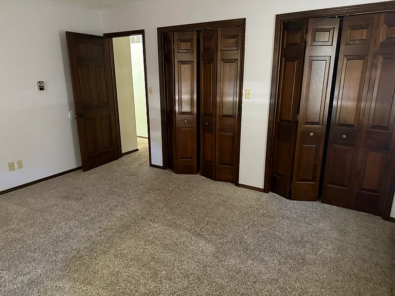 403 Dahlia St — Photo 3