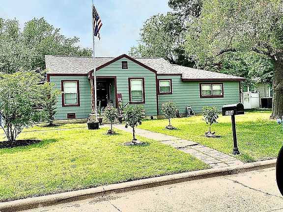 5th image of 1504 Woodland Dr