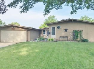 501 W Meadow Ln, Marshalltown, IA 50158