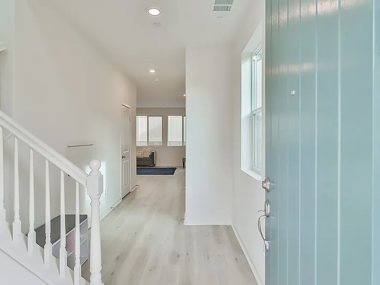3092 Acebo Dr — Photo 3