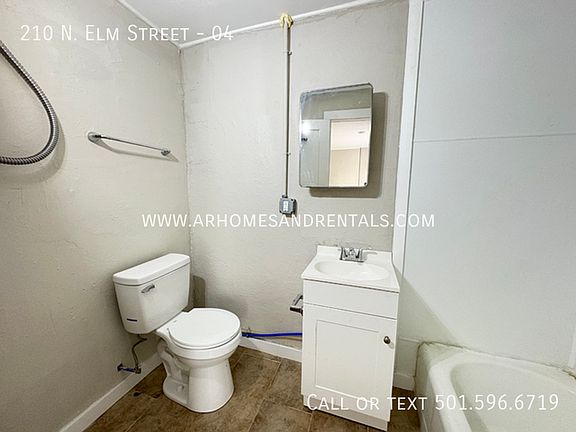5th image of 210 N Elm St Unit 4