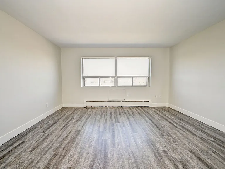 120 Grand Ave — Photo 13