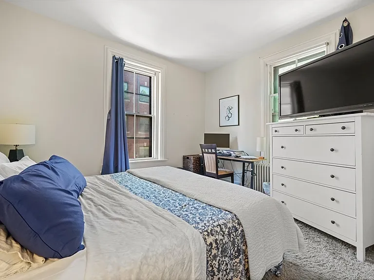 14 Gloucester St #3B — Photo 6