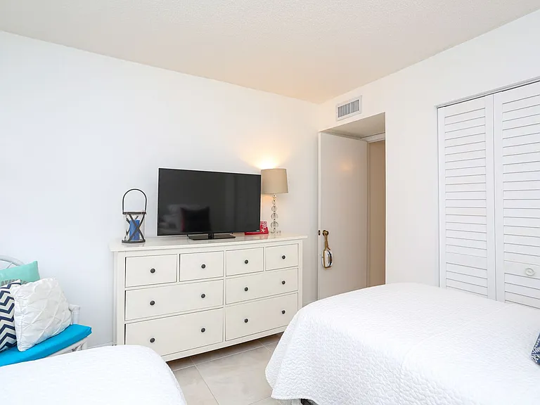 1522 Mainsail Dr #2 — Photo 50