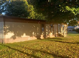 644 N Broadway St, Portland, TN 37148