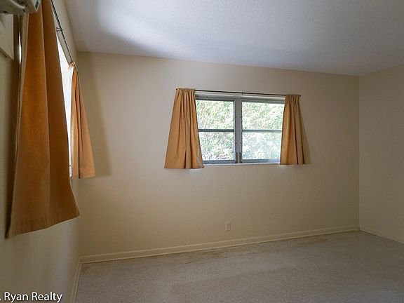 Master bedroom looking north