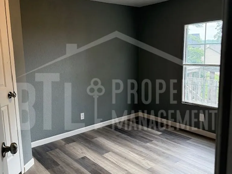 222 Meadow Hills Ln — Photo 22