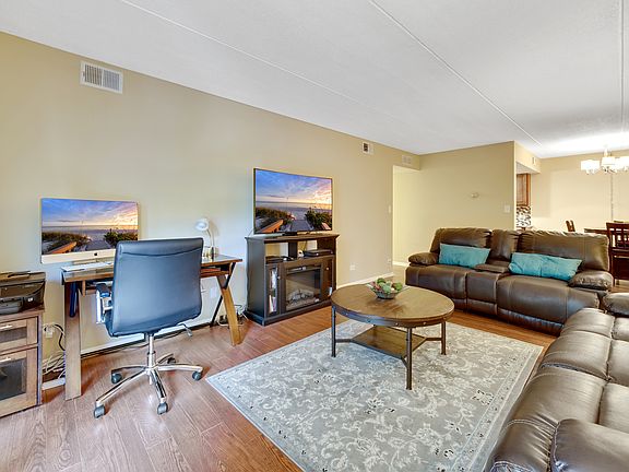 4th image of 444 Redondo Dr APT 312