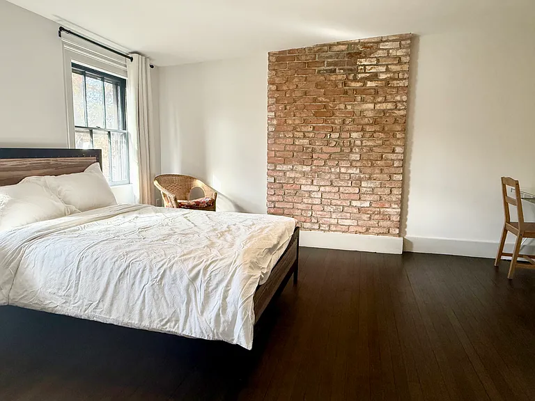 30 Trumbull St — Photo 8