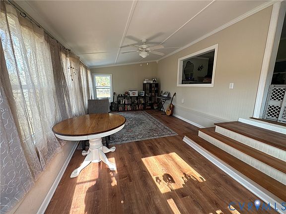 3rd image of 826 Carlton Rd Lot E