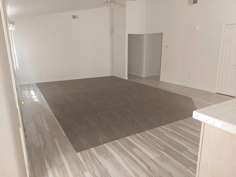 79315 Desert Wind Ct — Photo 10