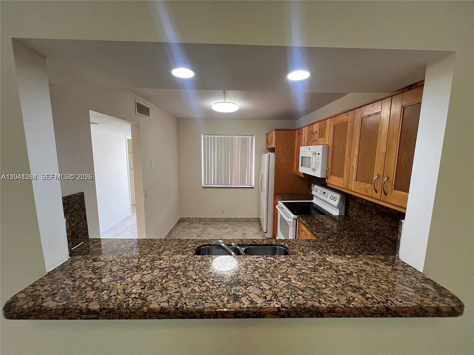 Racquet Club Apts At Bona — Photo 4