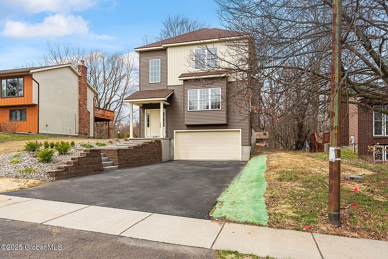 2nd image of 148 Colonial Avenue