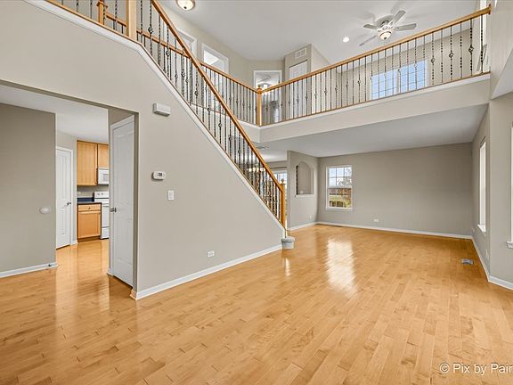 3rd image of 3161 Shenandoah Ln