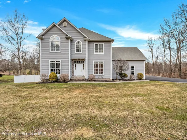 26 Douglas Dr #L-1, Covington Township, PA 18424