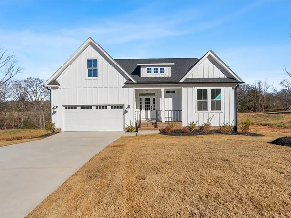 3401 Split Oak Cir, Seneca, SC 29678