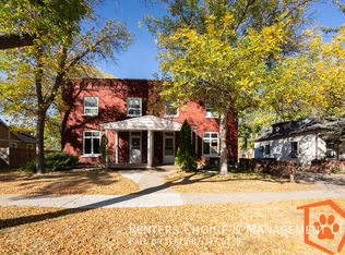 612 9th St S #1, Lethbridge, AB T1J 2L4
