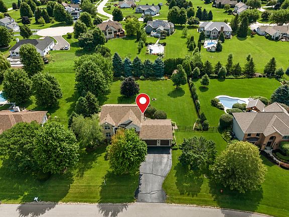 2nd image of 5918 Meadowlark Ln