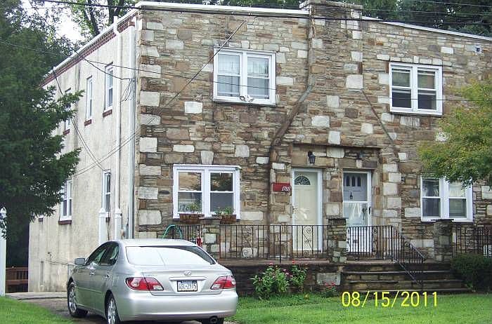 Front (3 car offstreet pa