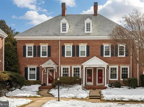 3523 S Stafford St #B, Arlington, VA 22206