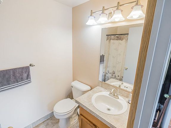 2nd image of 7001 NE 149th Ct