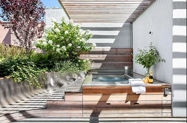 Rented by Compass | media 39