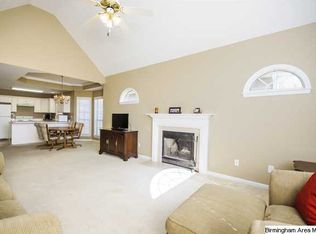 313 Camden Cove Cir, Calera, AL 35040