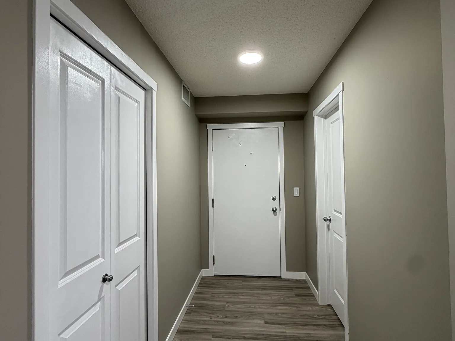 2 bed, 800 sqft, $1,650 — Photo 4